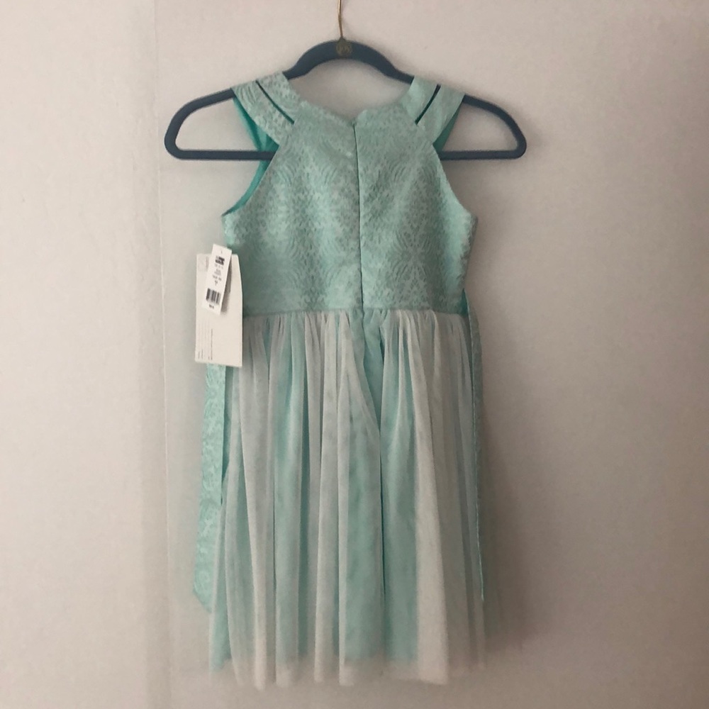 Girls dress - Picture 4 of 4